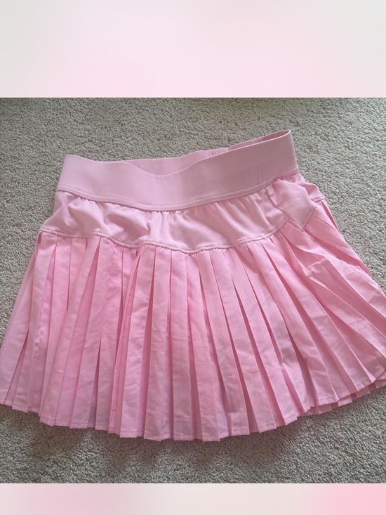 Dresses & Skirts - Pink Pleated Mini Skirt